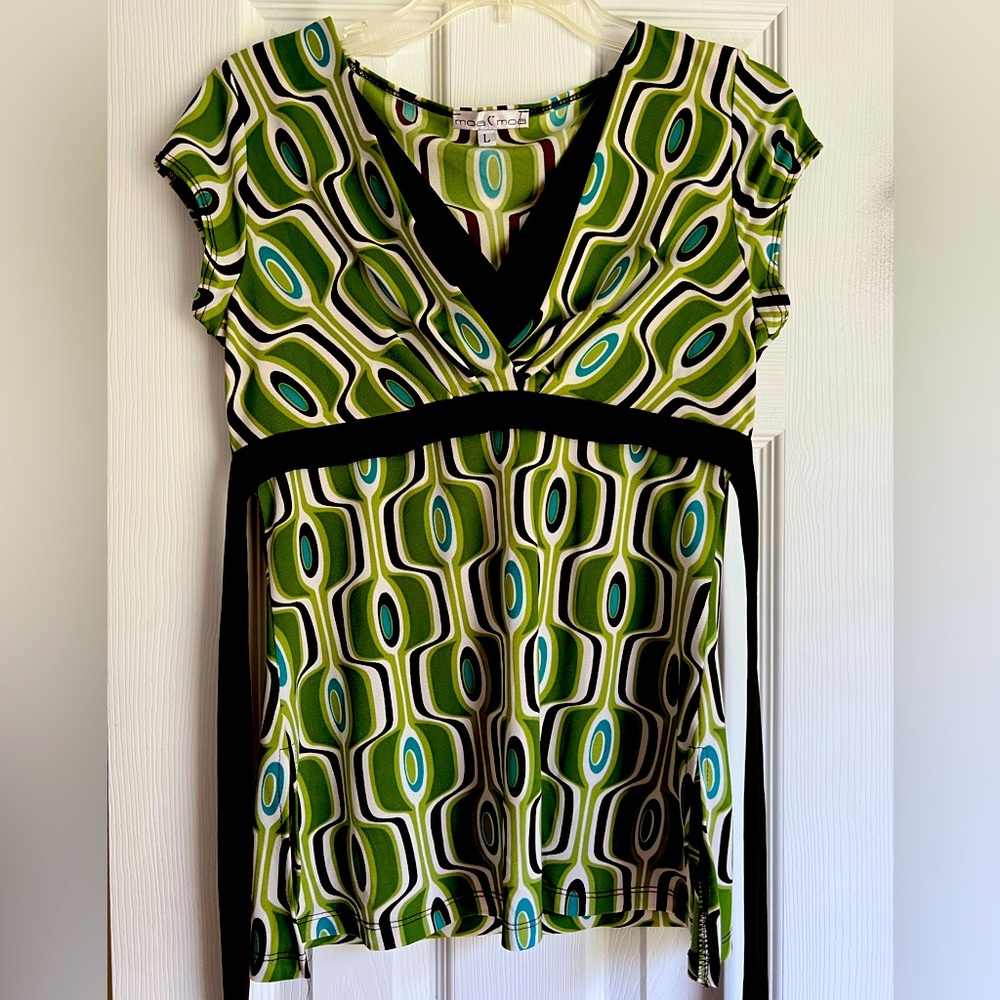 Mia Mia  print shirt.  Size Large